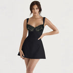 A-Line Lace Mini Jurk met Gevoerde Breed Strap en Kant